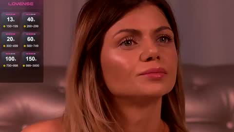 Snapshot of desiredmia_ chatting on November 12, 2025, 6:03 am Mia online show from November 12, 2025, 6:03 am