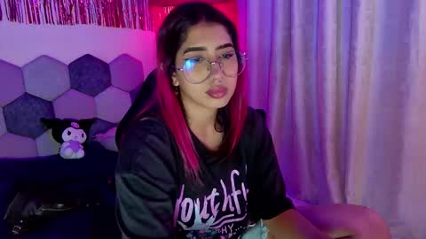 TORI AND MR. BEAR online show from February 21, 2026, 6:31 pm