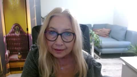 S O F I A online show from November 9, 2025, 7:39 am