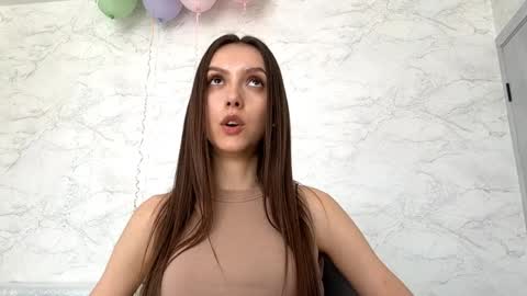 Snapshot of desirewingard chatting on April 2, 2026, 7:28 am Ksenia online show from April 2, 2026, 7:28 am