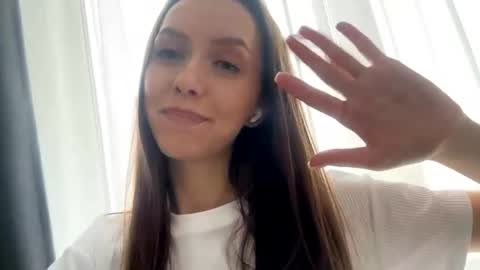 Snapshot of desirewingard chatting on April 6, 2026, 6:03 am Ksenia online show from April 6, 2026, 6:03 am
