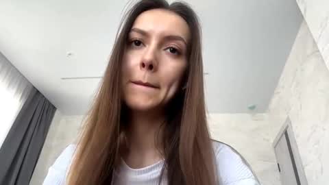 Snapshot of desirewingard chatting on April 25, 2026, 3:42 am Ksenia online show from April 25, 2026, 3:42 am