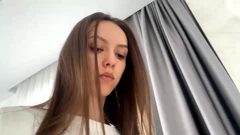 Snapshot of desirewingard chatting on May 14, 2026, 4:41 am Ksenia online show from May 14, 2026, 4:41 am
