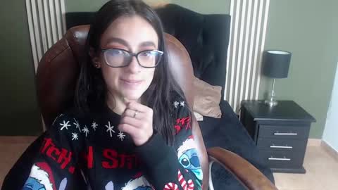 Snapshot of desiring__angel chatting on December 4, 2024, 9:07 am Desiring Angel online show from December 4, 2024, 9:07 am