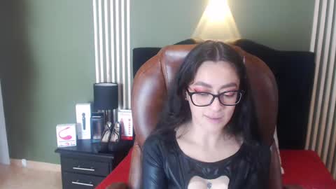 Snapshot of desiring__angel chatting on January 8, 2025, 12:15 pm Desiring Angel online show from January 8, 2025, 12:15 pm