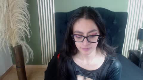 Snapshot of desiring__angel chatting on January 25, 2025, 6:02 pm Desiring Angel online show from January 25, 2025, 6:02 pm