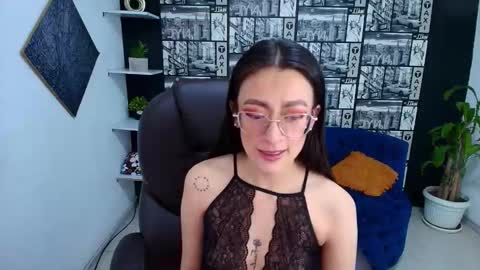 Snapshot of desiring__angel chatting on October 17, 2025, 4:04 am Desiring Angel online show from October 17, 2025, 4:04 am