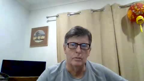 Desmon1958 online show from April 15, 2026, 11:39 am