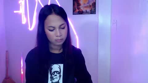 Snapshot of dess_morena chatting on June 4, 2026, 9:15 am Dess online show from June 4, 2026, 9:15 am