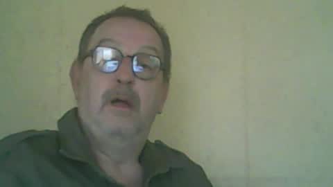 Snapshot of destelp chatting on June 10, 2026, 4:17 pm destelp online show from June 10, 2026, 4:17 pm