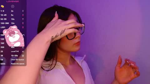 Snapshot of destinya_ chatting on June 21, 2026, 2:08 pm destinya_ online show from June 21, 2026, 2:08 pm
