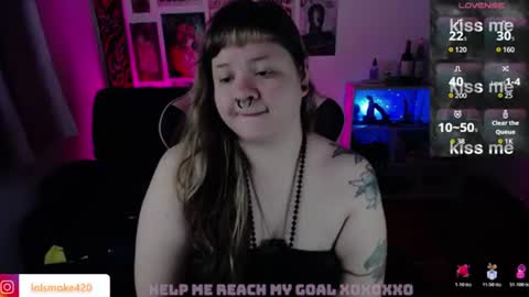 Snapshot of destroyall420 chatting on June 23, 2026, 9:51 am Lola Bdsm and fries online show from June 23, 2026, 9:51 am