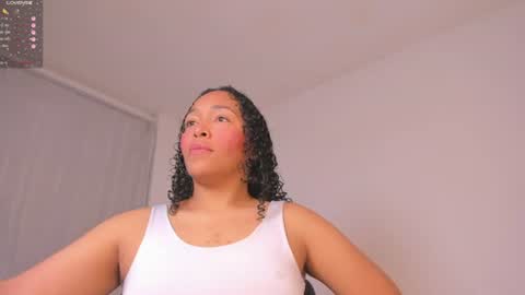 Snapshot of desty_y chatting on August 1, 2026, 9:30 am desty_y online show from August 1, 2026, 9:30 am