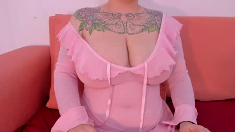 Deva Blue online show from April 28, 2026, 3:00 am