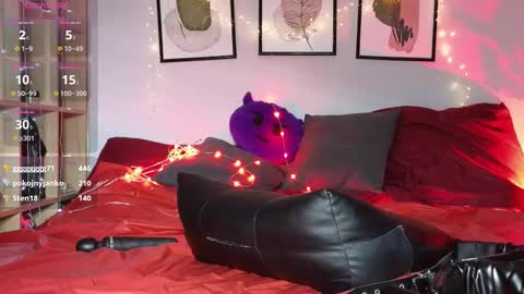 devil_s_bride online show from September 22, 2025, 5:37 pm