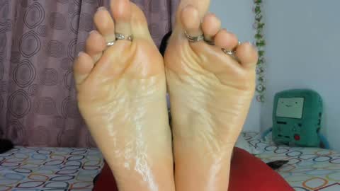 Johana online show from December 18, 2024, 3:26 am