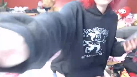 poutyangel online show from December 2, 2025, 10:38 pm