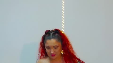 AlexaMills online show from February 11, 2025, 5:29 pm