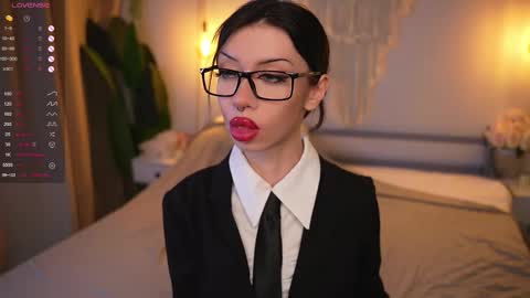  CIBELLE  online show from November 18, 2025, 4:00 pm