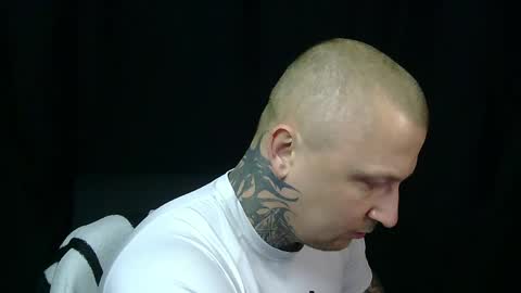 Lucian online show from April 19, 2026, 7:51 am