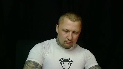 Snapshot of devilwithtats chatting on May 3, 2026, 8:42 am Lucian online show from May 3, 2026, 8:42 am