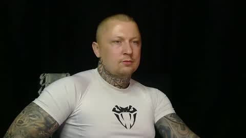 Snapshot of devilwithtats chatting on May 10, 2026, 7:13 am Lucian online show from May 10, 2026, 7:13 am