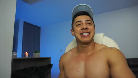 Snapshot of devin_hunter chatting on December 14, 2024, 12:44 am Devin Hunter online show from December 14, 2024, 12:44 am