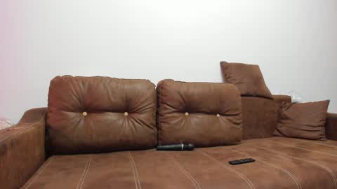 Snapshot of devinesex chatting on March 4, 2025, 7:41 am Misha online show from March 4, 2025, 7:41 am