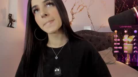 PaulaInsta  paulacastellanos 1Pvt open online show from November 9, 2025, 3:27 am