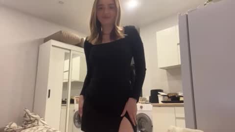 Mira online show from November 19, 2025, 5:13 pm