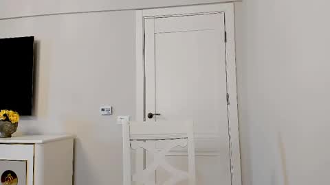 devyale online show from February 28, 2025, 9:47 am