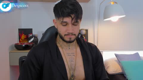 Snapshot of deymon_scott chatting on January 1, 2025, 8:15 pm JULIAN online show from January 1, 2025, 8:15 pm