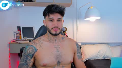 Snapshot of deymon_scott chatting on January 15, 2025, 12:30 am JULIAN online show from January 15, 2025, 12:30 am