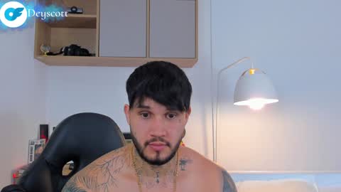 Snapshot of deymon_scott chatting on January 17, 2025, 9:06 pm JULIAN online show from January 17, 2025, 9:06 pm