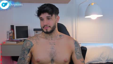 Snapshot of deymon_scott chatting on January 20, 2025, 10:26 pm JULIAN online show from January 20, 2025, 10:26 pm