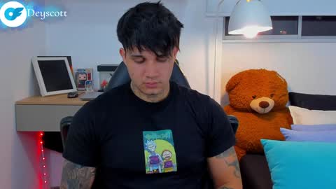 Snapshot of deymon_scott chatting on February 1, 2025, 12:29 am JULIAN online show from February 1, 2025, 12:29 am