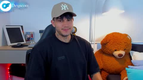 Snapshot of deymon_scott chatting on February 17, 2025, 10:25 pm JULIAN online show from February 17, 2025, 10:25 pm