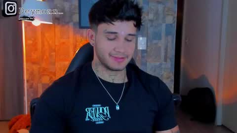 Snapshot of deymon_scott chatting on September 17, 2025, 11:17 pm JULIAN online show from September 17, 2025, 11:17 pm