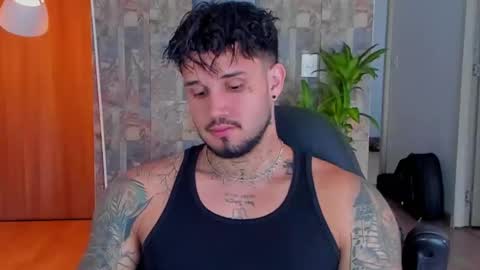 Snapshot of deymon_scott chatting on November 12, 2025, 4:40 pm JULIAN online show from November 12, 2025, 4:40 pm