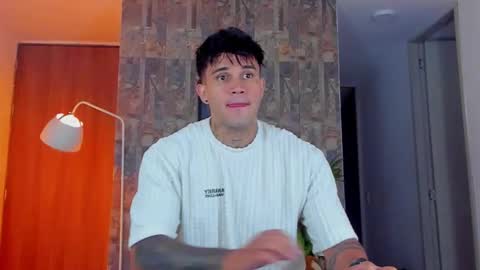 Snapshot of deymon_scott chatting on November 13, 2025, 10:41 pm JULIAN online show from November 13, 2025, 10:41 pm