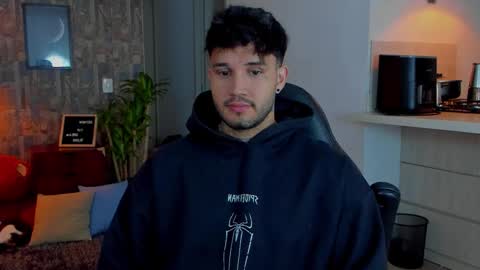 Snapshot of deymon_scott chatting on December 21, 2025, 10:17 pm JULIAN online show from December 21, 2025, 10:17 pm