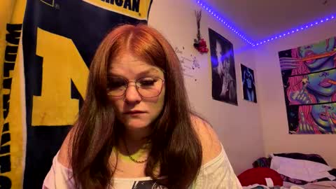 dezzydez354 online show from March 5, 2026, 11:56 pm