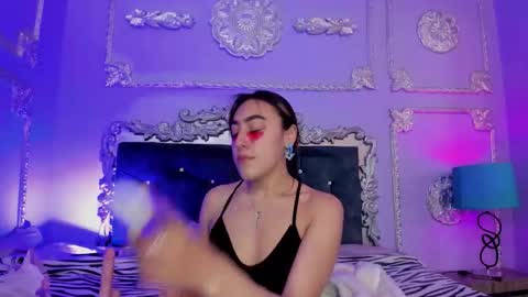 Snapshot of dhaliarosse chatting on February 7, 2026, 3:54 am Dhalia online show from February 7, 2026, 3:54 am