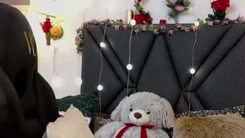 Snapshot of dharanisnisha chatting on June 19, 2026, 2:21 pm dharanisnisha online show from June 19, 2026, 2:21 pm