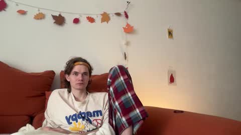 Di Alex online show from November 21, 2025, 8:57 am