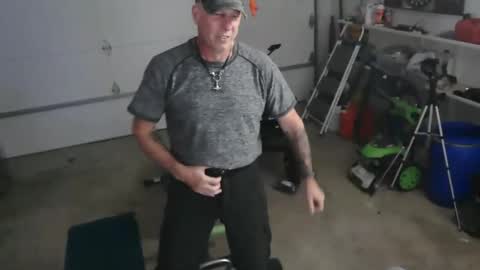 Yeti online show from February 10, 2026, 10:25 pm