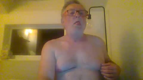 dial76 online show from March 9, 2025, 4:16 am