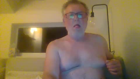 dial76 online show from March 11, 2025, 3:05 am