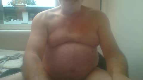 dial76 online show from November 16, 2025, 7:47 am