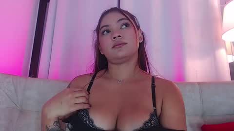 Snapshot of diamond_canela chatting on February 26, 2025, 7:42 am diamond_canela online show from February 26, 2025, 7:42 am